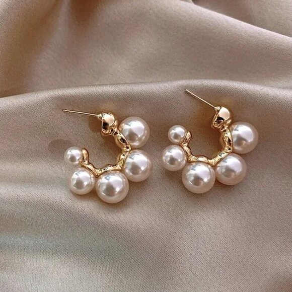 "Now & Forever" Luxury Pearl Gold Mini Hoop Statement Minimalist Dainty Earrings - Picture 1 of 7